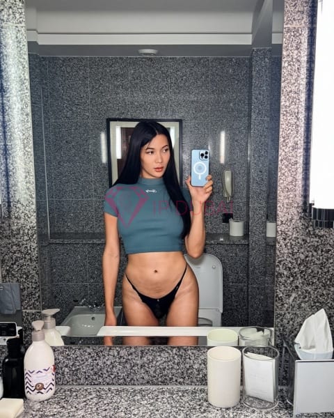 Lian, 24, Asian, in Al Nuaimiya, hourly rate from AED 2,500, incall and outcall, speaks Chinese and English