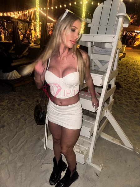 Renata, 27, Latina, in JLT, Dubai, from AED 2,150 an hour, speaks Spanish and Portuguese — photo 27 of 29