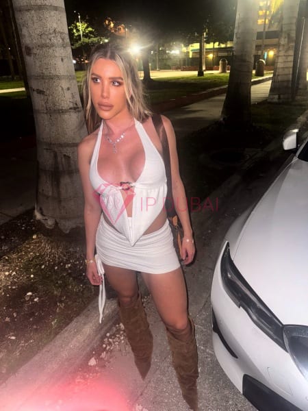 Renata, 27, Latina, in JLT, Dubai, from AED 2,150 an hour, speaks Spanish and Portuguese — photo 6 of 29