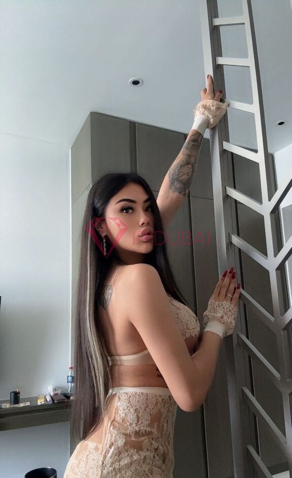 Nathalie, 27, European, in Silicon Oasis, Dubai, from AED 9,900 an hour, speaks English and French — photo 18 of 45