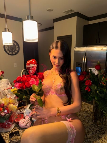 Julieta, 20, Latina, in Satwa, Dubai, from AED 9,400 an hour, speaks Spanish and Portuguese — photo 62 of 82