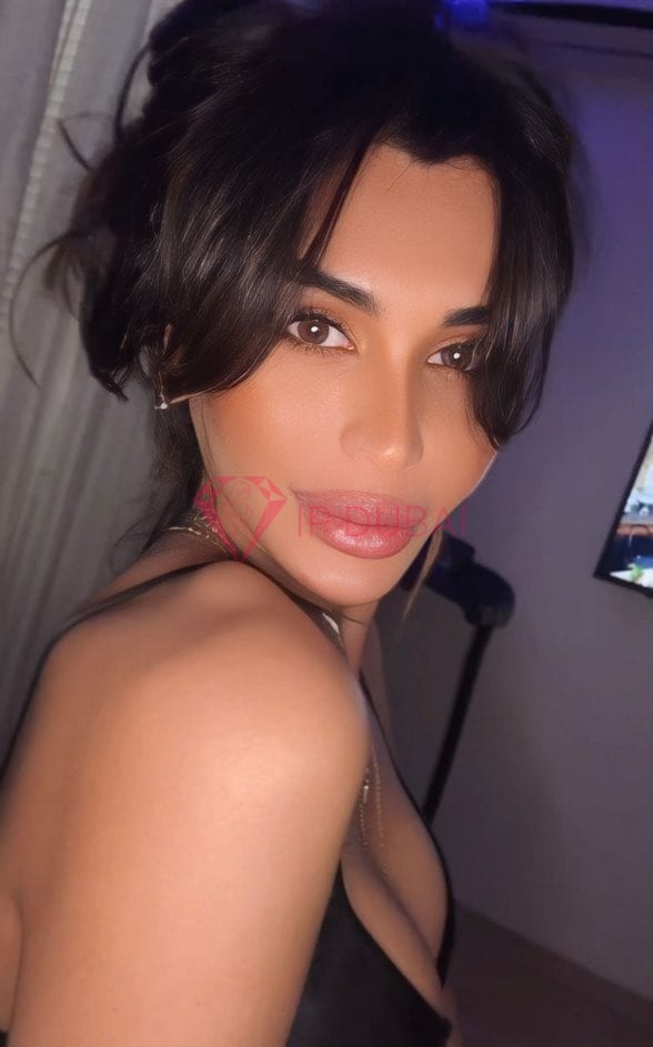 Lian, 24, Asian, in Mussafah, Abu Dhabi, from AED 1,950 an hour, speaks Chinese and English — photo 69 of 108