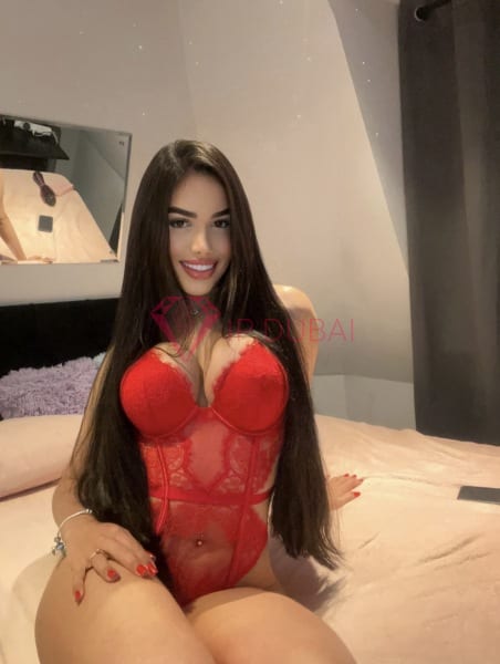 Vanessa, 23, Latina, in Mirdif, Dubai, from AED 10,800 an hour, speaks Spanish and Portuguese — photo 20 of 27
