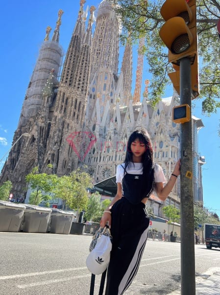 Suri, 21, Asian, in Business Bay, Dubai, from AED 1,850 an hour, speaks Chinese and English — photo 6 of 7