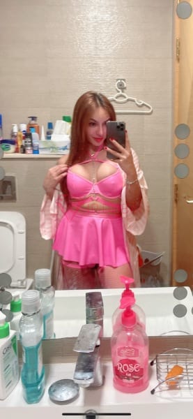 Rina, 28, Asian, in Al Jurf, Ajman, from AED 9,400 an hour, speaks Chinese and English — photo 3 of 21