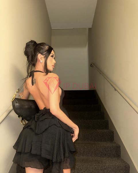 Nari, 24, Asian, in Downtown, Dubai, from AED 2,200 an hour, speaks Chinese and English — photo 10 of 71