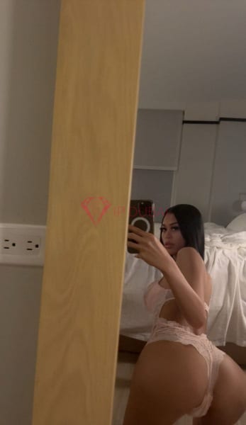 Nari, 24, Asian, in Downtown, Dubai, from AED 2,200 an hour, speaks Chinese and English — photo 31 of 71