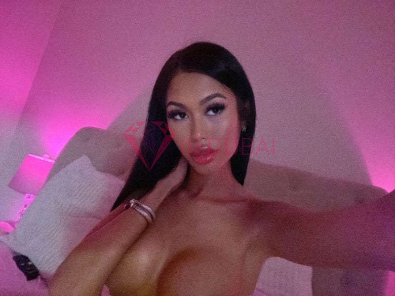 Nari, 24, Asian, in Downtown, Dubai, from AED 2,200 an hour, speaks Chinese and English — photo 40 of 71