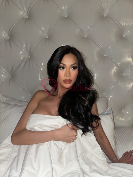 Nari, 24, Asian, in Downtown, Dubai, from AED 2,200 an hour, speaks Chinese and English — photo 8 of 71
