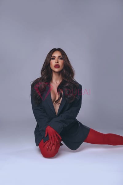 Renata, 28, Latina, in Silicon Oasis, Dubai, from AED 8,100 an hour, speaks Spanish and Portuguese — photo 9 of 18
