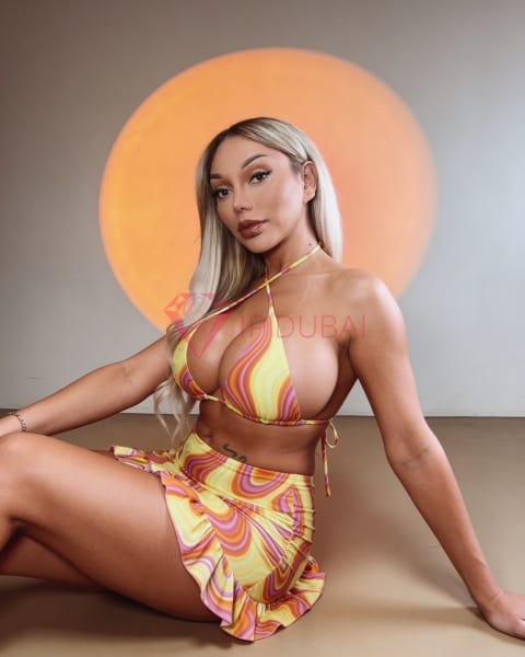 Melissa, 29, Latina, in Downtown, Dubai, from AED 3,000 an hour, speaks Spanish and Portuguese — photo 10 of 38