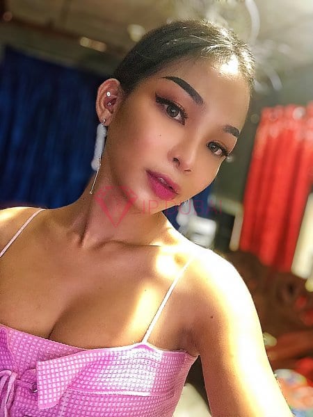Emiko, 25, Asian, in Downtown, Dubai, from AED 11,000 an hour, speaks Chinese and English — photo 41 of 76