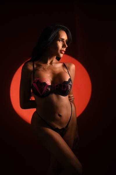 Chalisa, 27, Asian, in Khalifa City, Abu Dhabi, from AED 2,100 an hour, speaks Chinese and English — photo 10 of 29