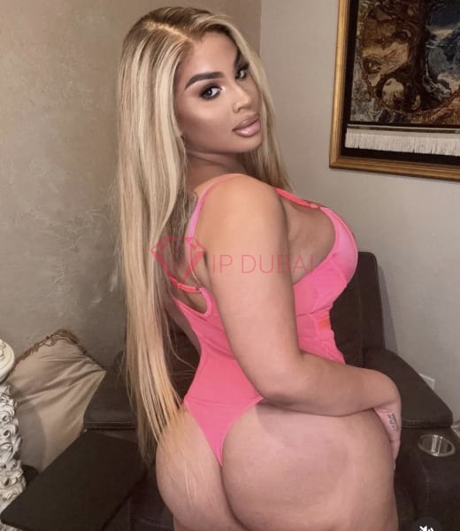 Catalina, 28, Latina, in JVC, Dubai, from AED 9,400 an hour, speaks Spanish and Portuguese — photo 4 of 13