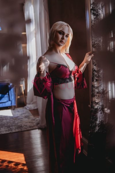 Evgenia, 29, Russian, in Al Nuaimiya, Ajman, from AED 2,700 an hour, speaks Russian and English — photo 5 of 10