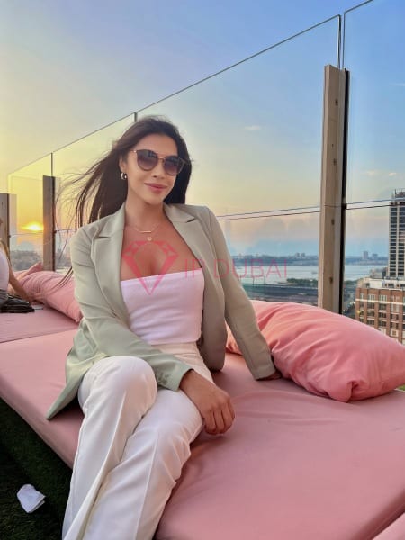 Larissa, 27, Latina, in DIFC, Dubai, from AED 12,600 an hour, speaks Spanish and Portuguese — photo 10 of 13