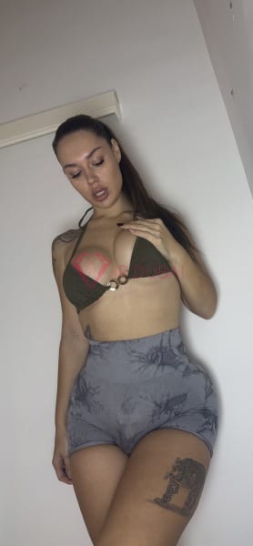 Bianca, 25, Latina, in Khalifa City, Abu Dhabi, from AED 2,500 an hour, speaks Spanish and Portuguese — photo 17 of 18