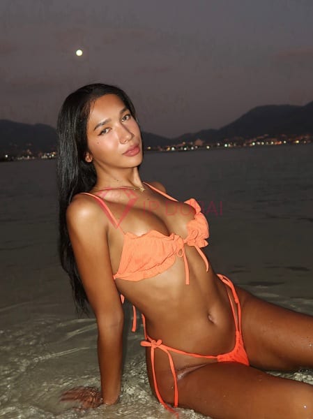 Sunee, 22, Asian, in Marina, Dubai, from AED 1,850 an hour, speaks Chinese and English — photo 6 of 29