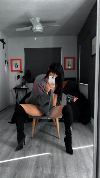 Daniela, 25, Latina, in DIFC, Dubai, from AED 9,700 an hour, speaks Spanish and Portuguese — photo 29 of 36