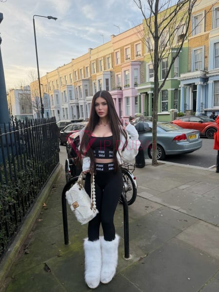 Fernanda, 24, Latina, in International City, Dubai, from AED 11,200 an hour, 170 cm — photo 4 of 64