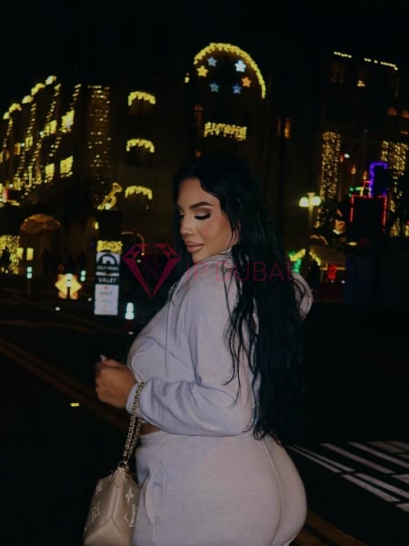 Julieta, 28, Latina, in Al Majaz, Sharjah, from AED 2,850 an hour, speaks Spanish and Portuguese — photo 4 of 17