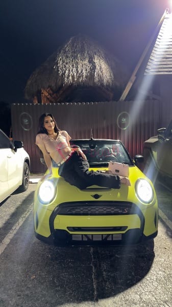 Amanda, 24, Latina, in Al Nahda, Sharjah, from AED 2,000 an hour, speaks Spanish and Portuguese — photo 16 of 28