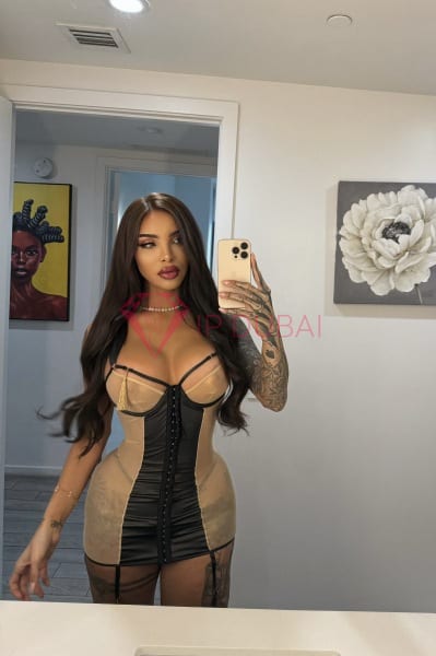 Mariana, 25, Latina, in Al Barsha, Dubai, from AED 2,150 an hour, speaks Spanish and Portuguese — photo 9 of 33