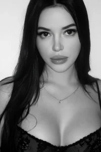 fantasy girl Laura to VIP Dubai