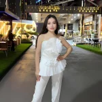 Dani – hot escort private session