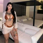 Kim – seductive escort contact via WhatsApp