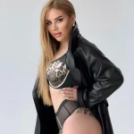 Meet Mirabella, premium escort private meetings